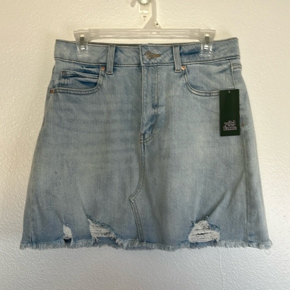 NWT Wild Fable Denim Jean Mini Skirt High Rise Distressed Stretch  sz 14 - Picture 2 of 7